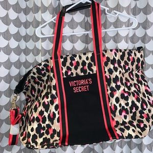 VS Tote